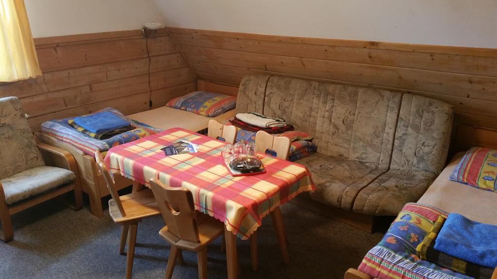 Camping Harenda Pokoje Goscinne I Domki 자코파네 외부 사진