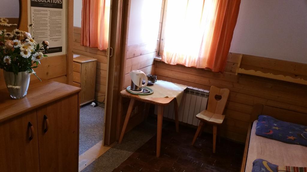 Camping Harenda Pokoje Goscinne I Domki 자코파네 외부 사진