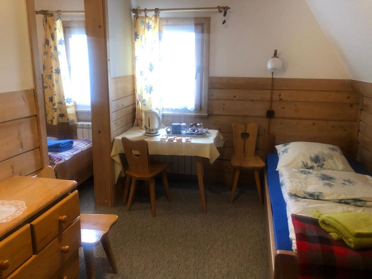 Camping Harenda Pokoje Goscinne I Domki 자코파네 외부 사진