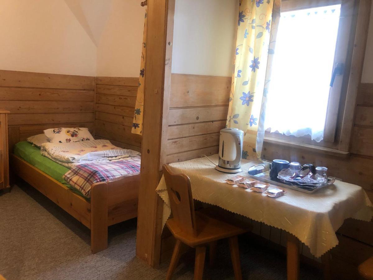 Camping Harenda Pokoje Goscinne I Domki 자코파네 외부 사진